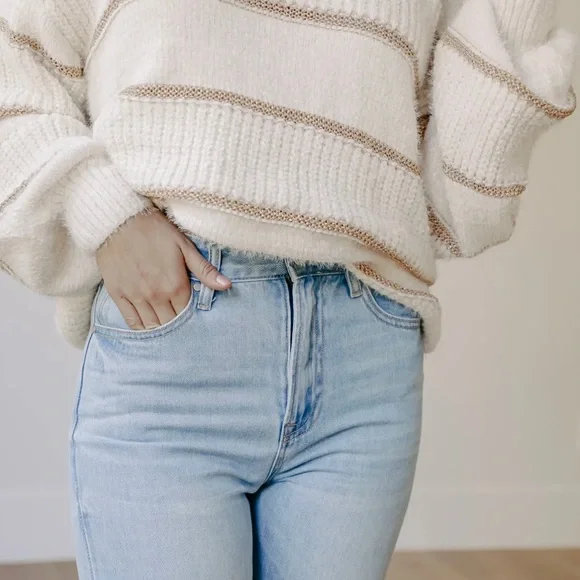 Hi-Rise girlfriend jeans 👖 - Picture 15 of 16